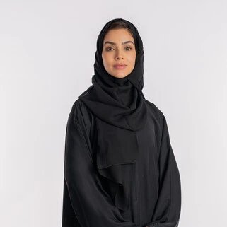 شغوفة بتطوير الأفراد والارتقاء بالمهارات. أؤمن أن الاستثمار في الذات هو الطريق الحقيقي للنجاح، وأسعى لنشر ثقافة التعلم المستمر