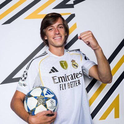 02/サッカー日本代表、スペイン代表、レアル・マドリー、ガンバ大阪/ネタツイします(面白かったらいいねしてください)