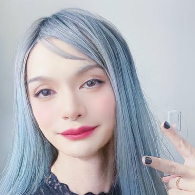 Music Producer / AI art / Cross-dressing DJ
#juke #footwork
The person behind the account: @Teachi01
https://t.co/gGO4mDQquM