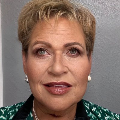 susihuff's profile picture. 