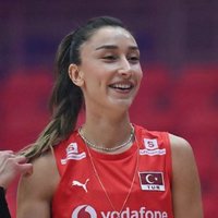 :)Rose (@rosebaladin) 's Twitter Profile