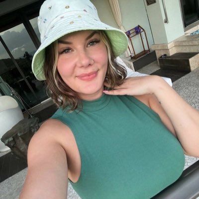 Bonnie1Blue0's profile picture. 