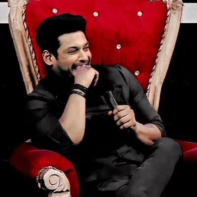 DIE HARD FAN OF @sidharth_shukla 😍 @VivianDsena01