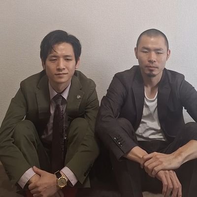 Chita_Zakura's profile picture. まじで右の子です。
酒と共に生きてます。

知多桜のライブ情報等発信してます。
松竹芸能4年目。
レディオ→
https://t.co/eR62MQ9FFq