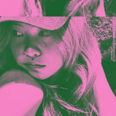 geriemise's profile picture. 🩷💛💙💚💜