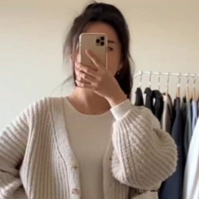 پشتیبانی اکانت اول برای روزهای سخت انا خانم, به روال گذشته انا خانم کارهای هنری و عشق ایران و پهلوی منتشر میکننم