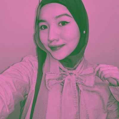 itsokaydis_'s profile picture. InsyaAllah, one day I will be living the life that I prayed for. Aamiin💫