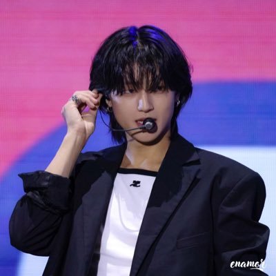 27 / a gremlin of the night, topaz ult, wsn fic reader n writer