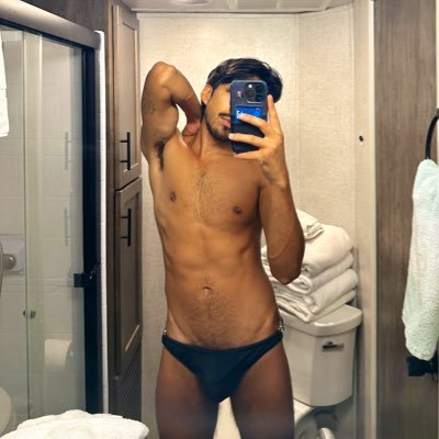 MexicuntBoyy's profile picture. 18+ 😌 Attention seeking slut. ⬇️ My sex life.