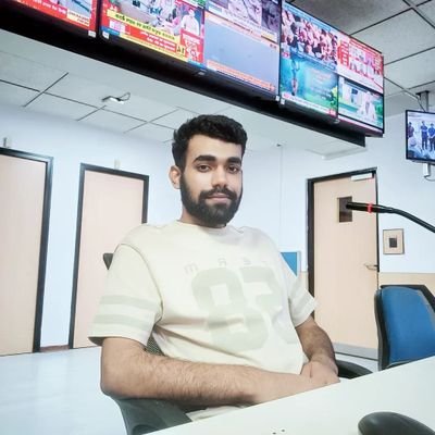 भारत का रहने वाला हूं, भारत की बात सुनाता हूं। ठेठ बिहारी । अंग्रेजी कमजोर ।@ANI Ex @ians_india
@Tv9Bihar