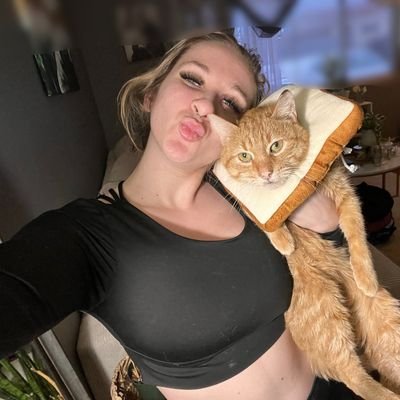 Am single looking for a long term relationship with a right man! am honest am calm woman here my WhatsApp number (+1 424 521-6079) 🥰💖