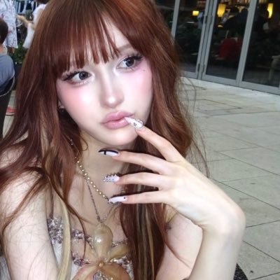 2003🇬🇧🇯🇵IG: _lily.moonlight.23_