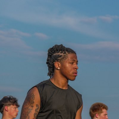 AGTG ✟ •1st Team All WNY •ATH •#5 RB in Ny ‘27 •#8 ATH in Ny ‘27• HT 5’9 • WT 202 •#716-507-6213 • NCAA ID#2310139607