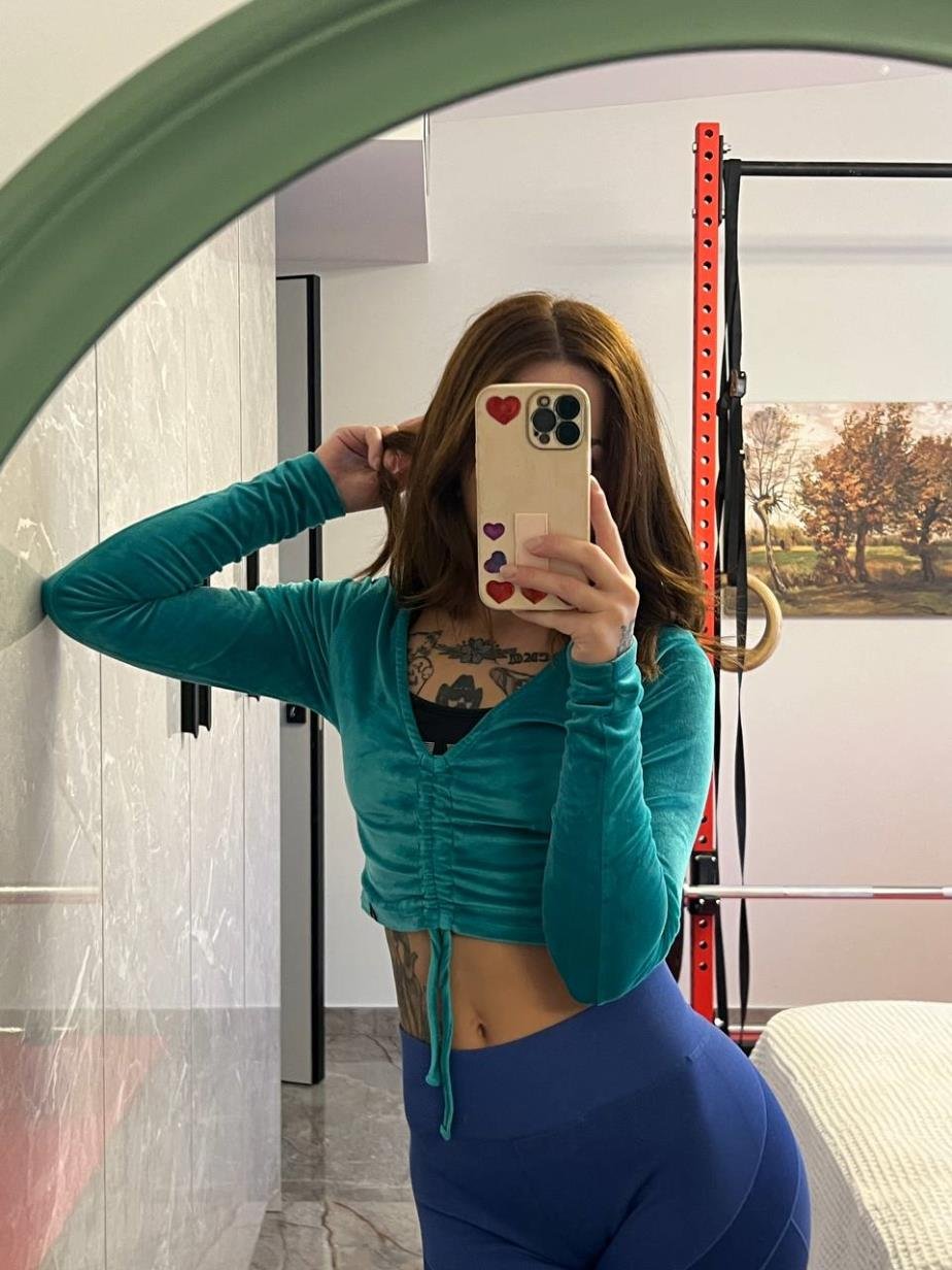 born in ’06 🧸
18 | 🌸
psych ☆
I only reply in dm's ...