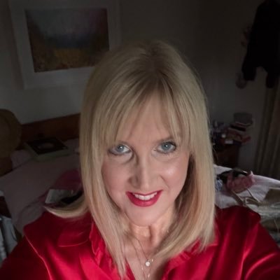 Ex English teacher, writer, story teller, book lover, PhD researcher, cats & 80s’ enthusiast. Long-listed for the Cheshire Novel Prize 2022. #amquerying