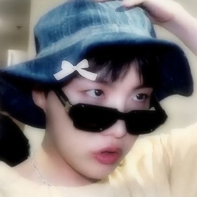 °‧🫧⋆.ೃ࿔*:・ | ⟭⟬ᴱ ᴬᴿᴱ ᴮ⟬⟭ᶜᴷ | OT⁷ | ARMY since 2019 |💜아포방포💜| here for @bts_twt only✨| ˙✧˖°📷 ༘ ⋆。˚ |
