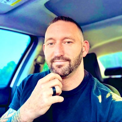 Gym Rat. 💪🏼Horror Nerd. 💀🎃Movie/TV Buff. 🎬🎥Horror Books. 🔪.