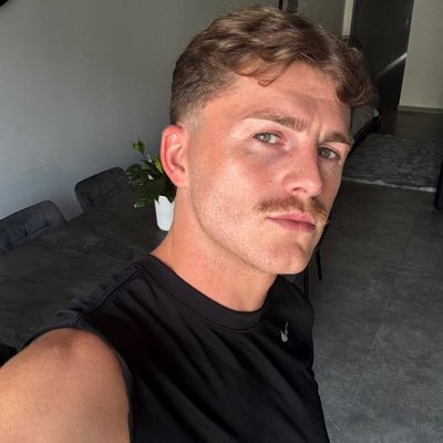 HYROX athlete 🏋️♂️ | Gamer after dark 🎮 | Brit in Malta 🇬🇧🇲🇹 | Eurovision fan 🎤 | Living fit, playing hard, chasing good vibes daily ✨