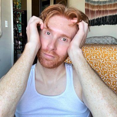 new york city | non-binary | vegan | skincare. music. fashion. (they/them)