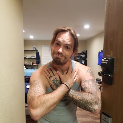 HUNTERMoticular's profile picture. new to this world Of crypto and trading but i'm anxious and  eger to make my footprints and level up level up level up my Understanding knowledge and Skill and