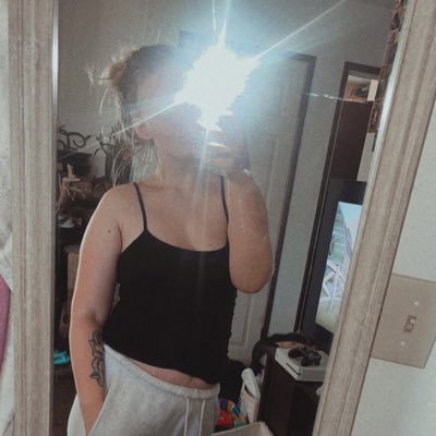 HMU for content🌶️ Milf🥵 Venmo-blondebabyy00 Who wants to spoil me😋
