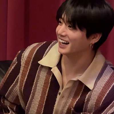 ARMY- fan account - Jungkook🐰 biased , but always OT7 supporter. 34/she/her