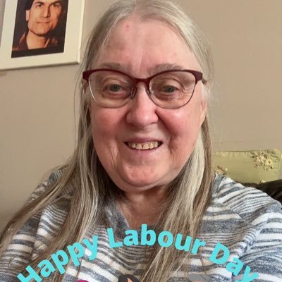 moumeni_ir42829's profile picture. 