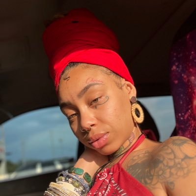 Solo Sensual Content Creator ✨ This is a space for my sensual expression, Enjoy 😈 NO MEET UPS