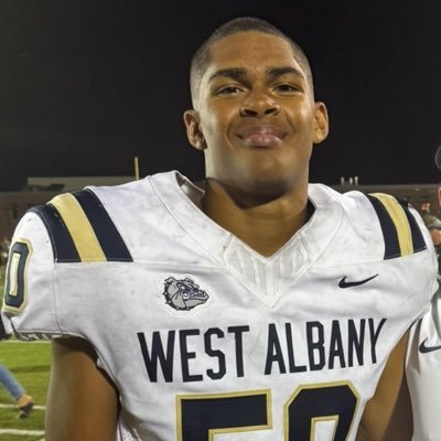 West Albany HS (OR) class of 2027 GPA 2.33 height 6’ weight 175 40 time 4.79 DE/OLB email cordaeharris3@gmail.com