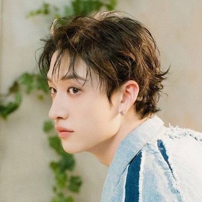 gnabsunshine's profile picture. 》𝙽𝙾 𝙾𝙽𝙴 𝙽𝙾𝙱𝙾𝙳𝚈 𝙲𝙰𝙽 𝚂𝚃𝙾𝙿 𝙼𝙴《 eu e chan lendo fanfic e surtando