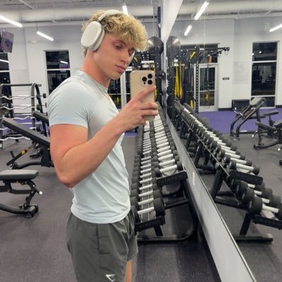 18+ NSFW || horny college boy taking loads || dm to collab https://t.co/JMLBoUqITp