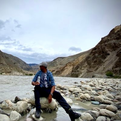 A quintessential common man, who wanders, reads, observes & absorbs. Views & opinions are essentially personal. Pun intended always, offence sometimes!