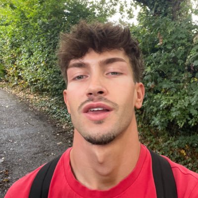 where i tweet my cry for helps // instagram - Sebbyjonn // tiktok - sebbbyjon (3M+ followers)