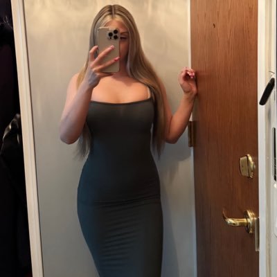 missskaylee's profile picture. | 𝟧 ⭐️ 𝓁𝓊𝓍𝓊𝓇𝓎 𝒸𝑜𝓂𝓅𝒶𝓃𝒾𝑜𝓃| 𝒯𝑜𝓇𝑜𝓃𝓉𝑜/𝐹𝑀𝒯𝒴 | 𝓀𝒶𝓎𝓁𝑒𝑒𝑒𝟣𝟤𝟦@𝑔𝓂𝒶𝒾𝓁.𝒸𝑜𝓂