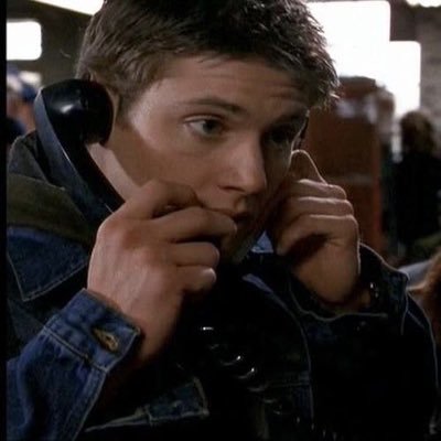 in the #destiel hole ⟡ no. 1 dean’s freckles stan ⟡ writer ⟡ please read my extended bio ⟡ 🔞