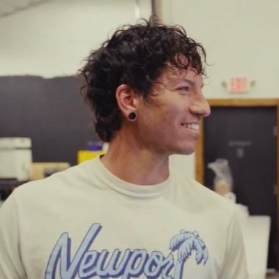 ꉂhe/him ﹝Ψ﹞── Mentally in @/twentyonepilots
ⓘC𝗈𝗆𝖿𝗈𝗋𝗍 𝗓𝗈𝗇𝖾 @/joshuadun.ᐟ.ᐟ
♯W No le crean al rubius ⛩. Cover you:@/prettydxblas♡ ̆̈
•|i|• ∅ i+! ).(