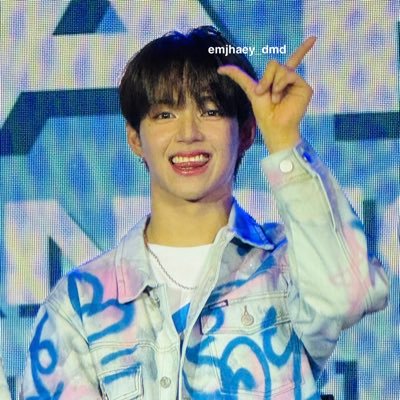 Emjhaey_RH's profile picture. Hebrews 13:5 + UAENA (MA-AENA) + FOHA