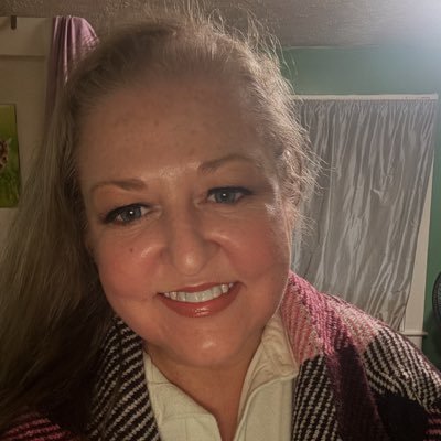 teresadf's profile picture. Pretty fn awesome! Hilarious, random, nerdy, & sweary! #BBN Disabled AirForce Vet-4A0x1 #BLM #lgbtqAlly #KentuckyKicksAss #TeamKentucky #Resist ♓️ 🖕maga&elon