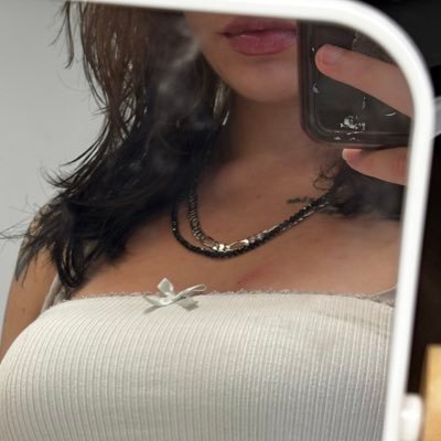 Exclusive Club alpha hostess in Ottawa 💜 Come see me Tuesdays 2-11pm & Saturdays 2pm-10pm