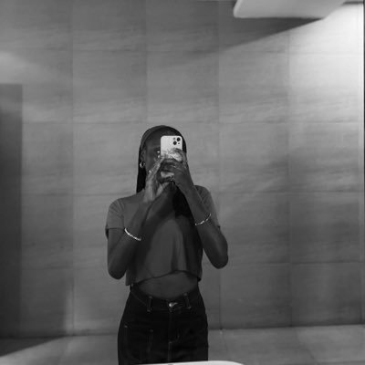 OladeleIyanuol9's profile picture. Creative Director| Ambivert| God is in her story!| The Helped🤍| 9/10/2025🕊️