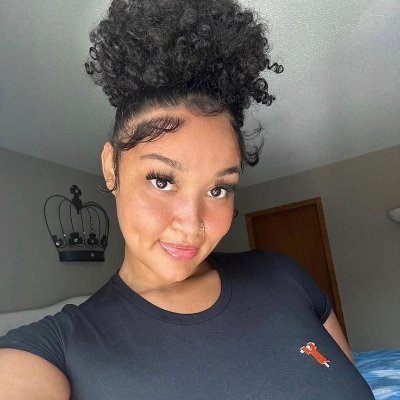 I'm available for hookup if you are interested DM 👋 🥰 🥰🥰🥰