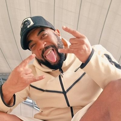 BBC Pleasure KING 👑 ✨who's mastered the art of seduction on screen. A true gentleman off-camera📷but a legendary performer when the lights 💡go down #JustDruIt