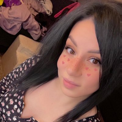 Author, Writer,Poshmark Ambassador, Mercari, Tik Tok🎥 Dog Mom of 3 🐶, Spooky Vibes 👻 🍁 ❄️ YouTube: Autumnfallsonafriday 💨 🍃 Barnes and Noble Author