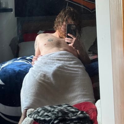 Logzillaxxx's profile picture. NSFW • 24 • If you ain’t 18 go tf away • Nah seriously MDNI!!! • Banner: @DieGottinx