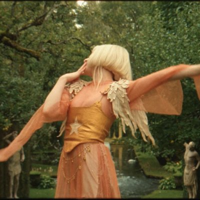 Maggiedolena's profile picture. idk what to say i dont like this site much