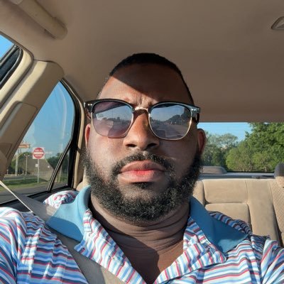 30 years old. Love me some LSU football. Avid sports fan. Geaux Tigers 🐅🐅🐅