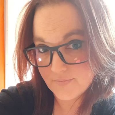 LindaSmith84100's profile picture. 