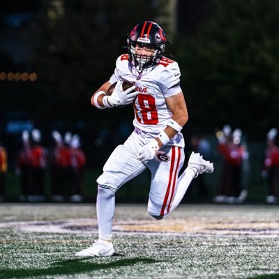 Green HS | OH | C/O 2027 | 16 y/o | Football / Track | WR / SS #18 | 180Lbs | 6”1| 3.4 GPA | 330-934-7528 | BENCH 275 | SQUAT 385 | 4.5 40 yd dash |