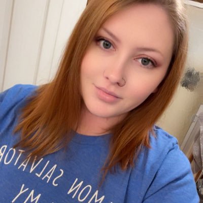 •flower child ✿ •90s baby| virgo ✩ •married ♡ •bonus mom| dog mom ♡