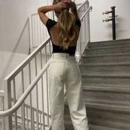 blalwee41976's profile picture. 